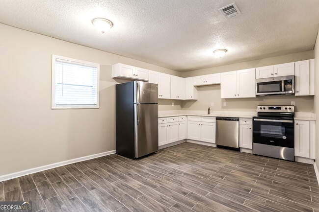 Photo - 8621 Chestnut Ln