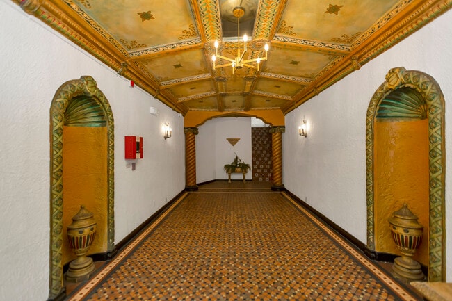 1450 Golden Gate