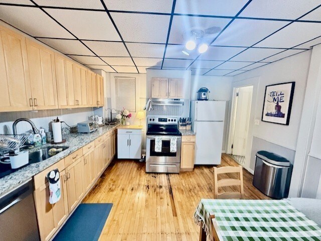 Photo - 361 Beacon St Unit 2