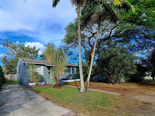 Photo - 335 NW 102nd St