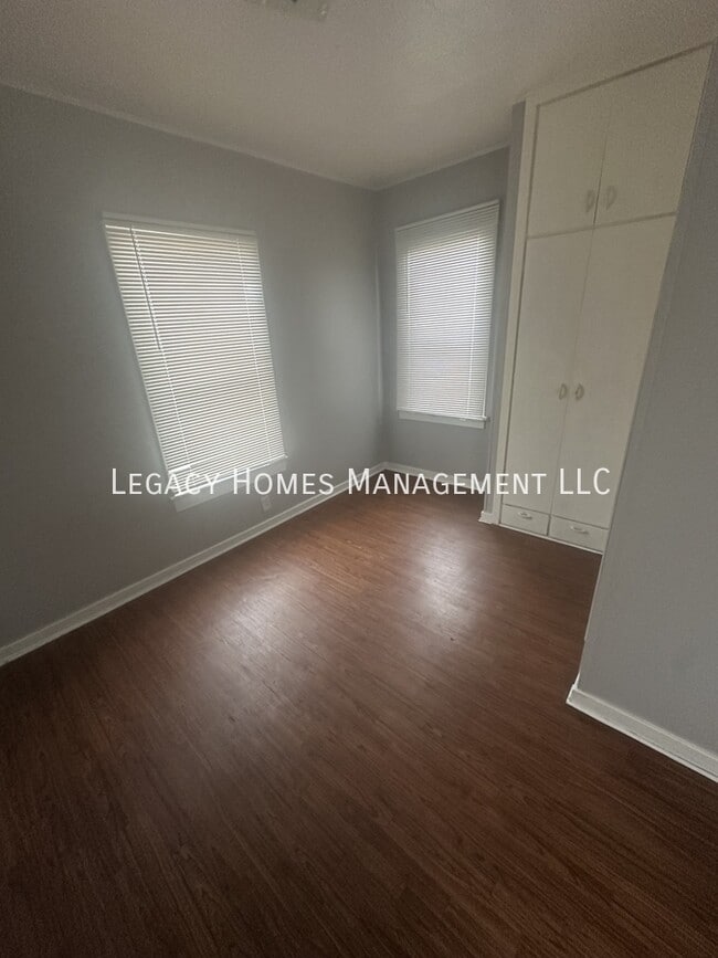 Photo - 620-622 W 6th St-620 Unit 620