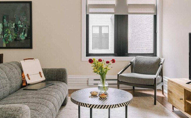 Building Photo - 17 S Wabash Ave