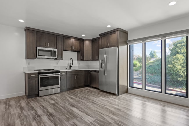 Photo - 451 N Coronado St Unidad 4