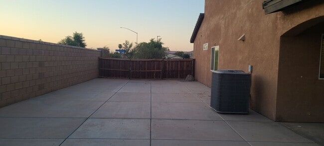 Photo - 655 Las Dunas St