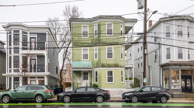 Photo - 106 Beacon St Unit 3