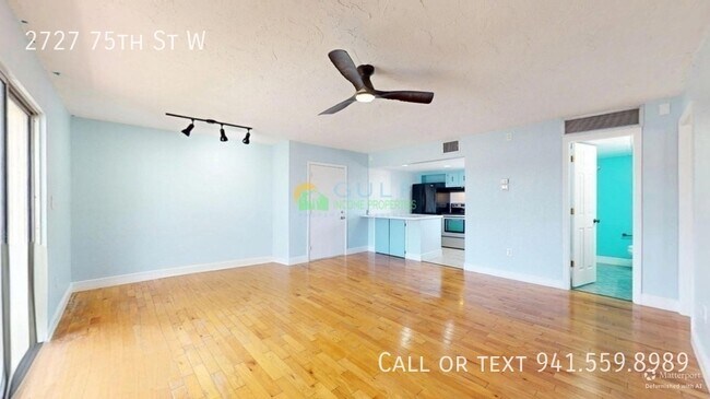 Photo - 2727 75th St W