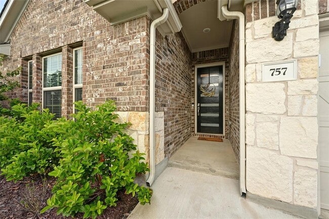 Photo - 757 Cherrystone Loop