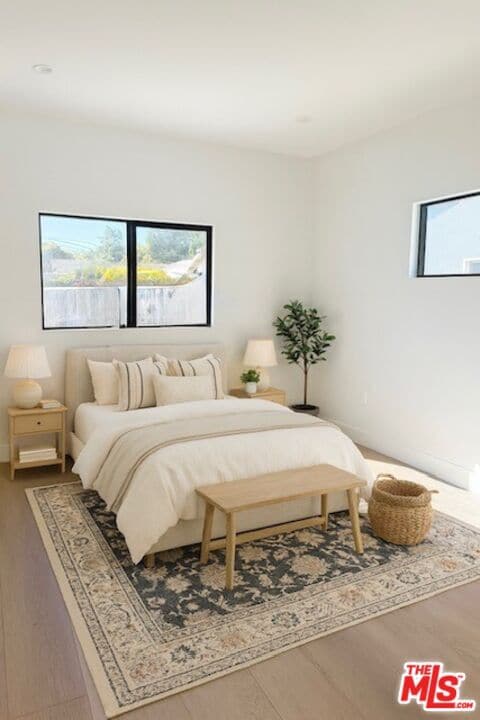 Photo - 23836 Victory Blvd