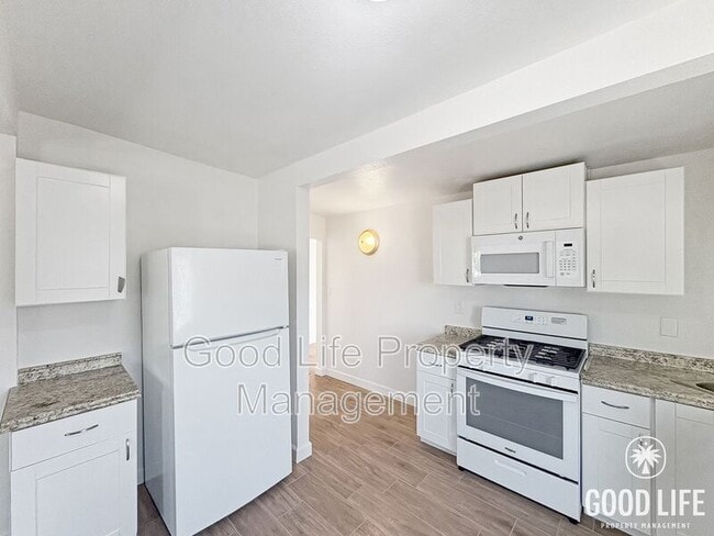 Photo - 523 N Citrus Ave