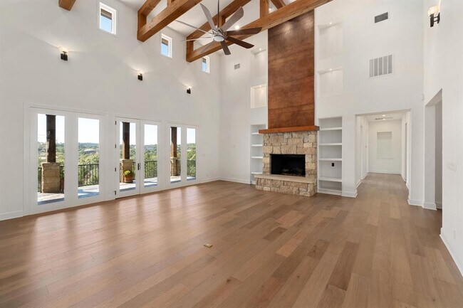 Photo - 1101 Sprague Ln