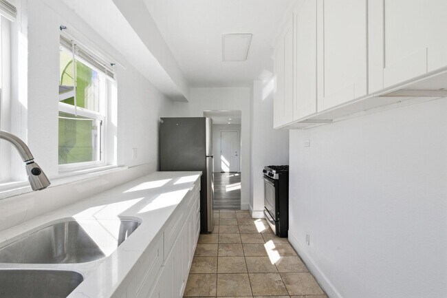 350 E 60th St Unit 350