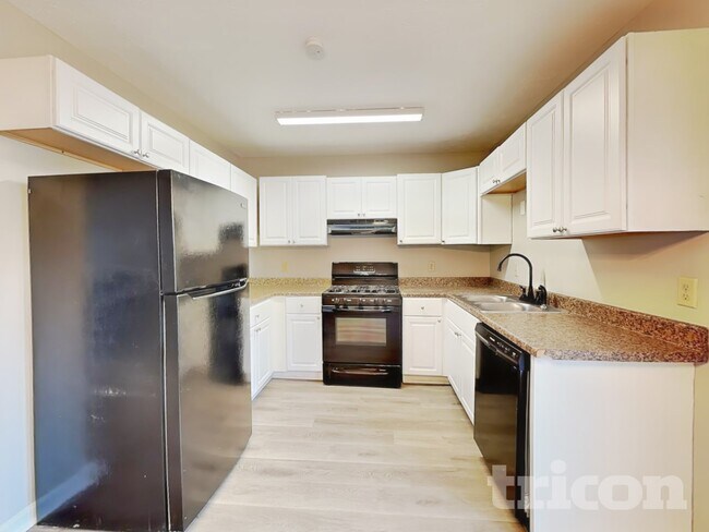 Photo - 575 Woodcrest Manor Dr