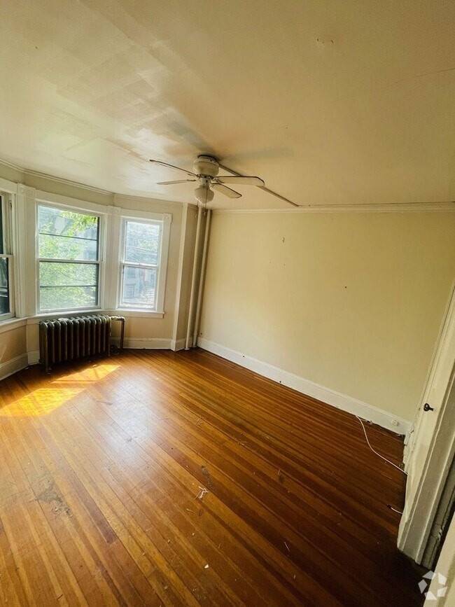 Building Photo - 306 Hudson Ave Unit 306 Hudson - APT 2F