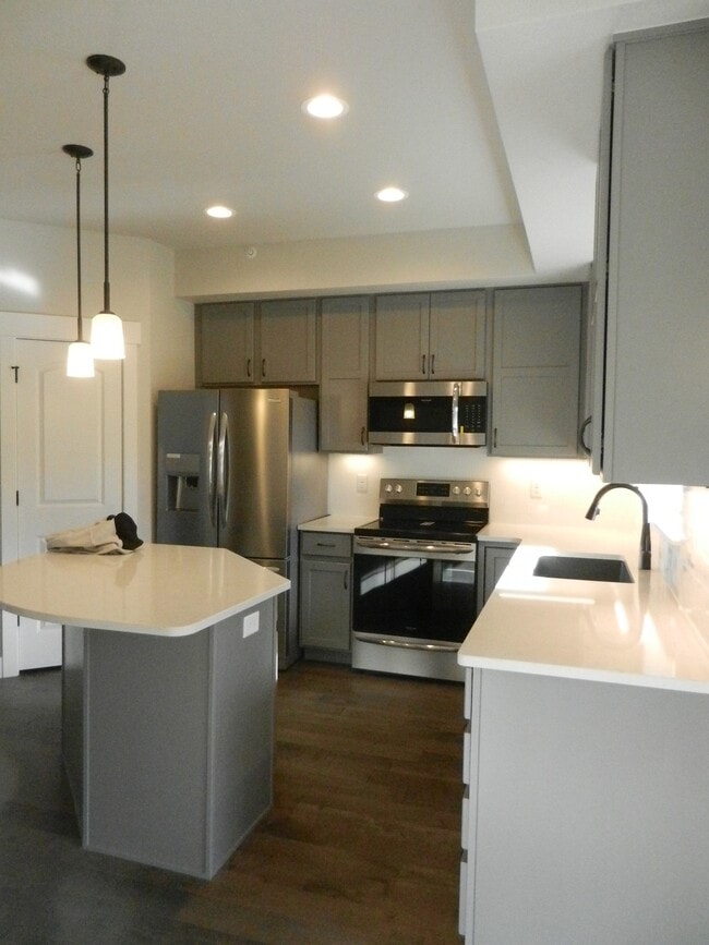 Building Photo - 4846 Northern Lights Drive Unit A