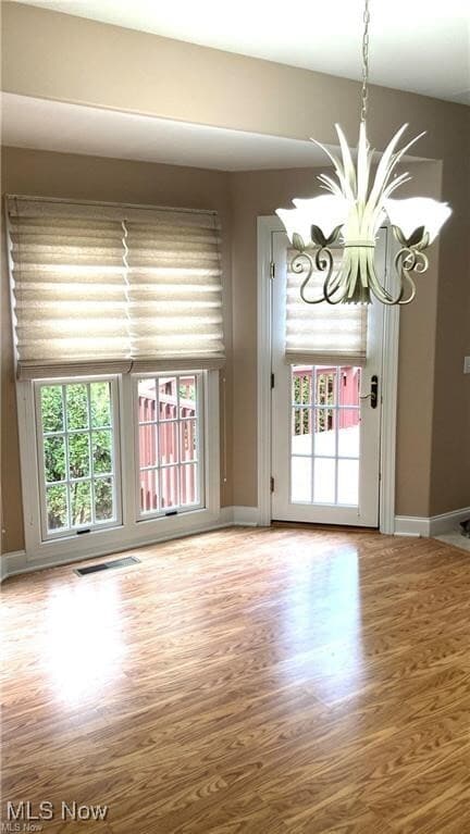 Photo - 325 Moccasin Trail