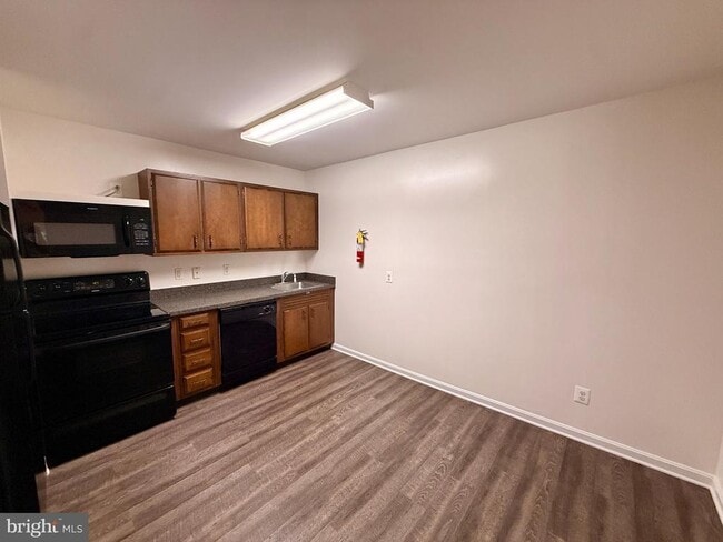 Photo - 22665 Van Wert Ln Unit APT