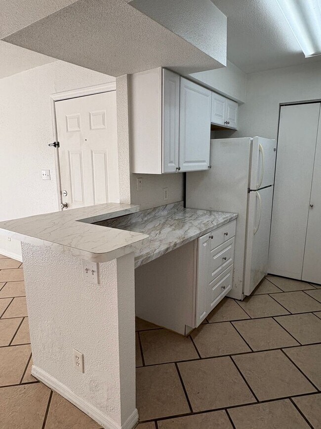 Photo - 1/1 Condo for Rent in Fort Myers
