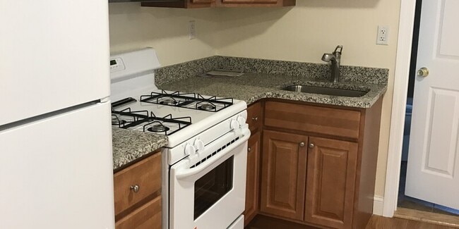 805-807 Merrimack Street - 805-807 Merrimack Street Unit 805-3