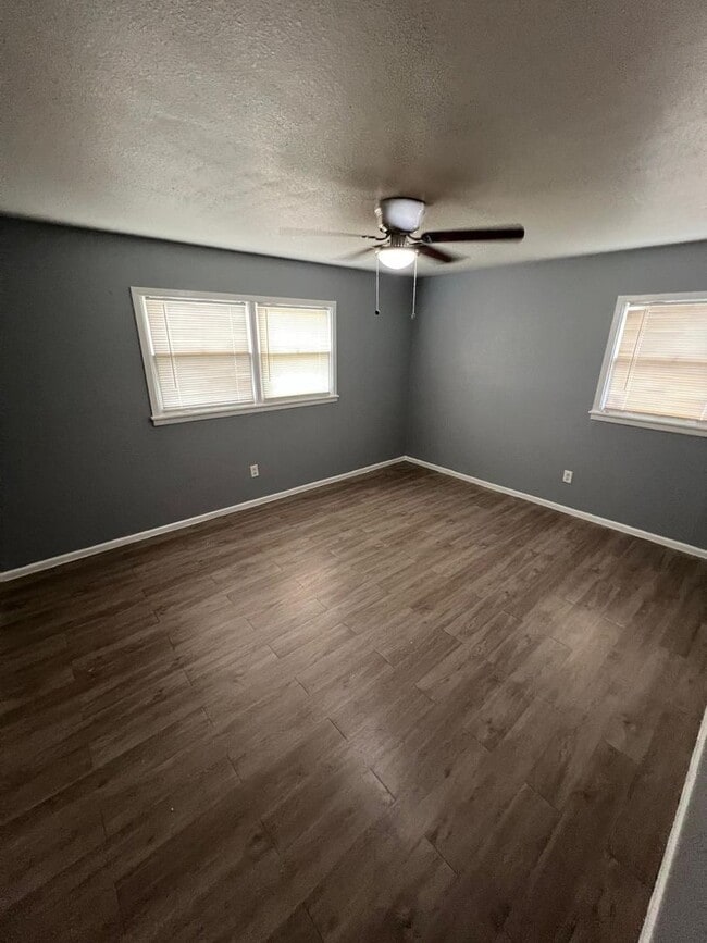 Photo - $0 First Month's Rent / $0 Deposit at Move-in