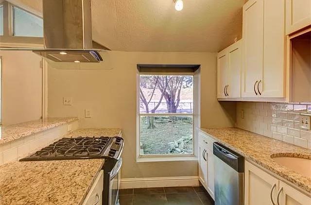 Photo - 2814 Gonzales St