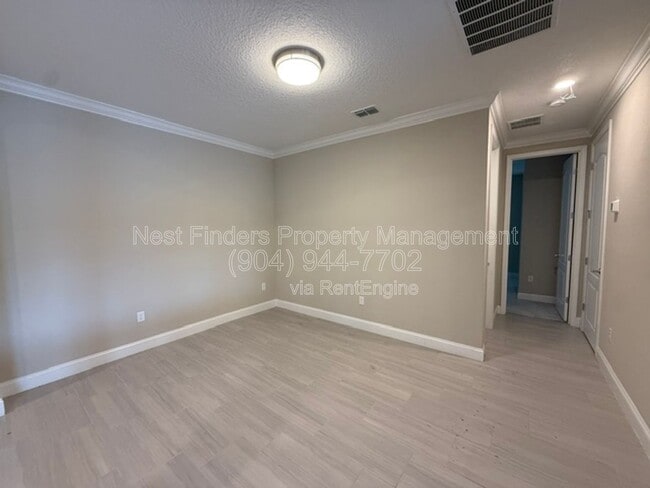 Photo - 104 Silver Reef Ln