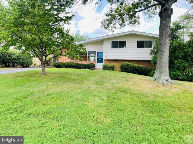 Building Photo - 5900 King James Dr Rental