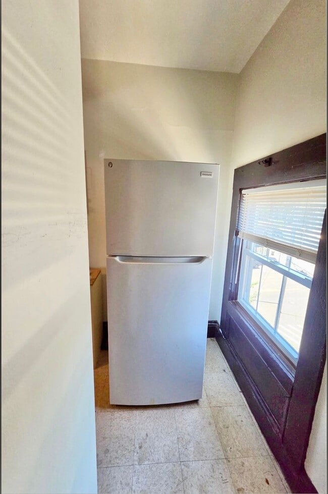 Photo - 123 Elmwood Ave Unit 3