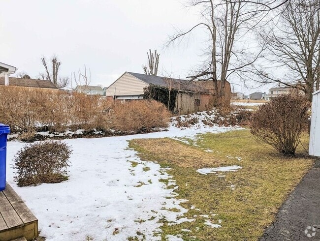 Building Photo - 3 Bedroom House on Quiet Street in Monaca