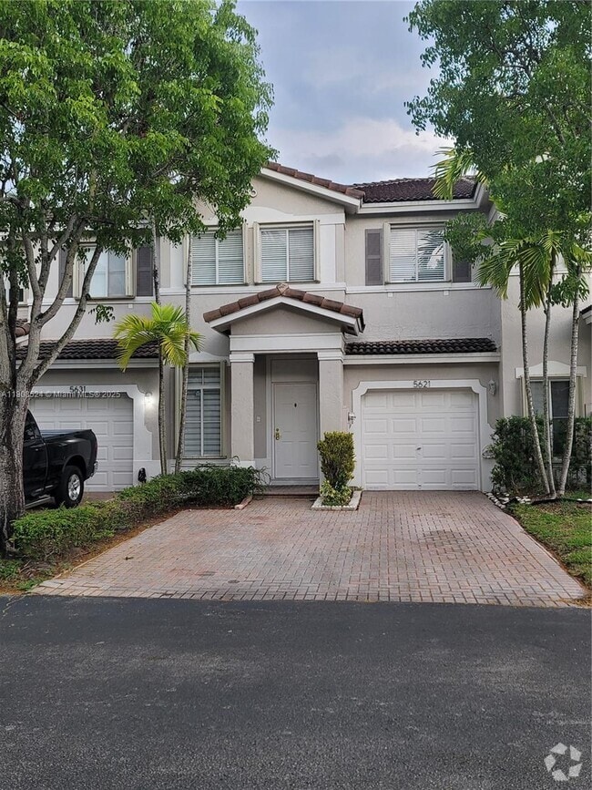 Building Photo - 5621 NW 112th Ct Rental