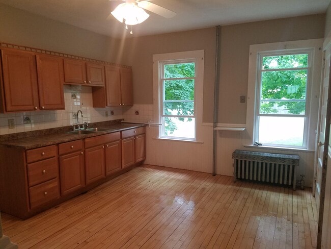 Cocina - 15 Hollister Street