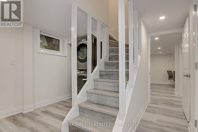 Photo - 98 Belfry Dr