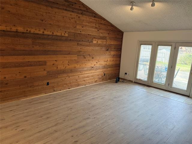 Photo - 1527 Sharon Dr