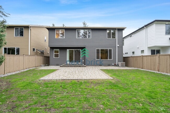 Photo - 5 BED & 3.5 BATH FOR RENT