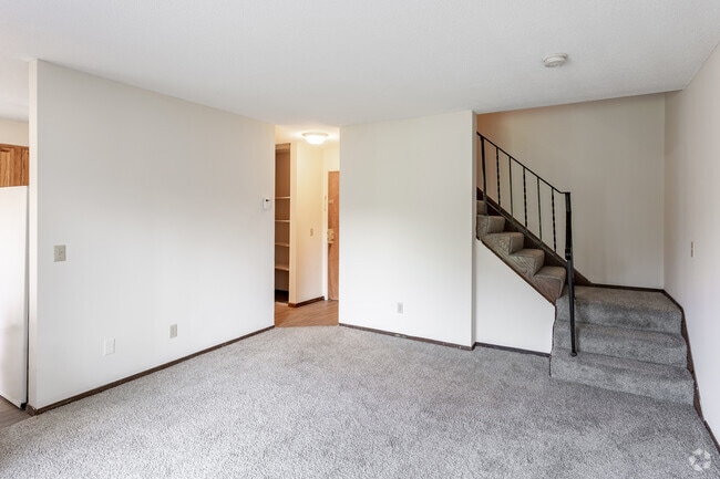 2BR, 1.5BA - 950SF - Living Room