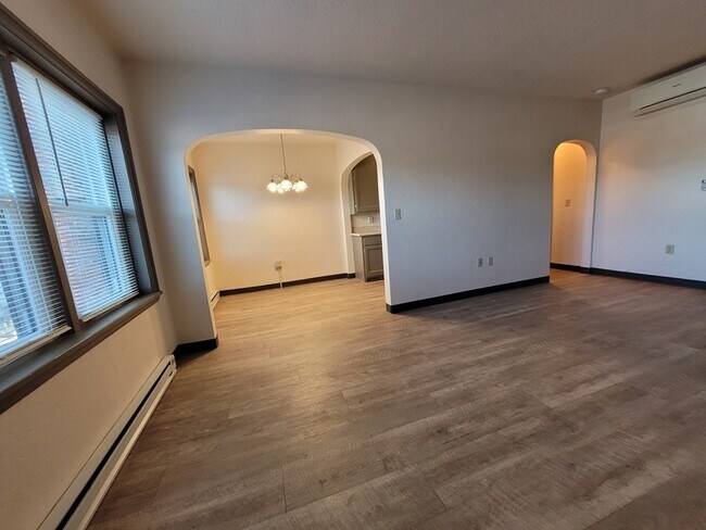 Photo - 414 Dousman St Unit 4