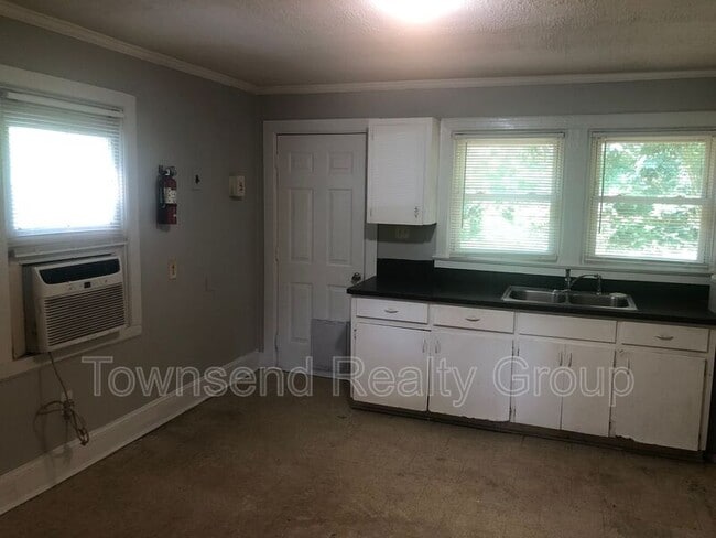 Photo - 2143 Culp Cir