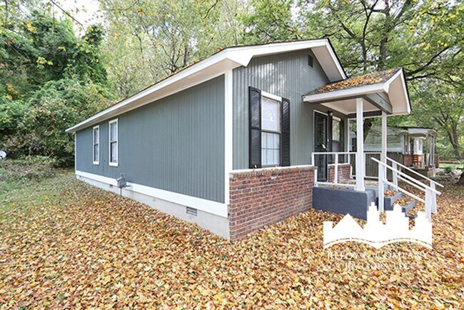 1616 Winston Dr