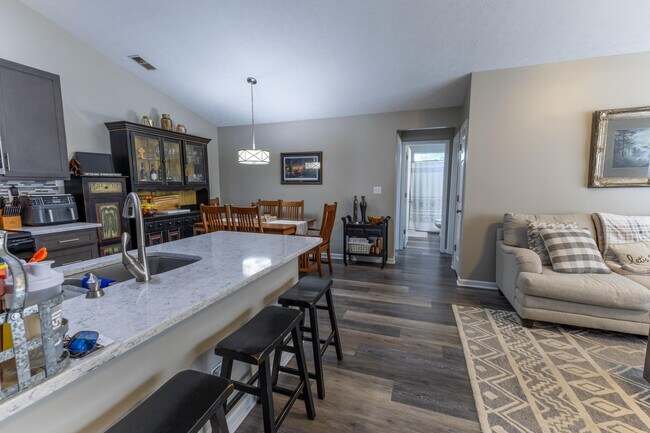 Photo - 4216 Kensington Garden Ct
