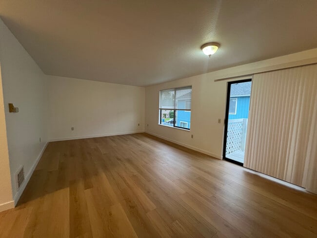 Photo - 18510 Blueberry Ln Unidad C