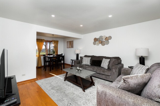 Building Photo - 1716 Rutgers Ct