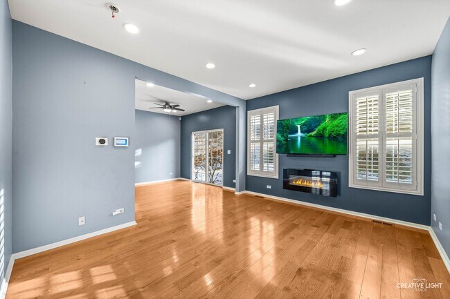 Photo - 612 Waterview Ct