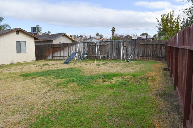 Photo - 4809 Millbrook Way