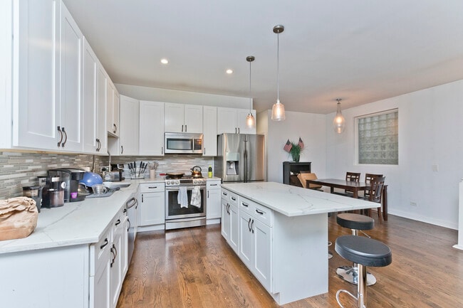 Photo - 857 W Wrightwood Ave Unit 4 bed duplex down condo