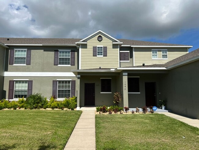 3/2.5 Townhouse at Beacon Park - Available... - 3/2.5 Townhouse at Beacon Park - Available...