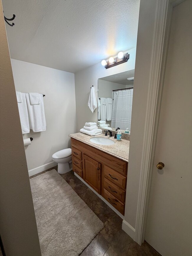 Photo - Newly remodeled and furnished 1 bedroom