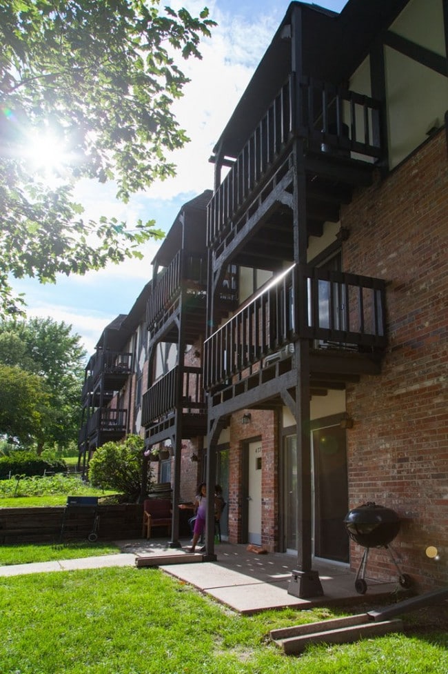4728 Seward St Unit Chalet Seward 1BR