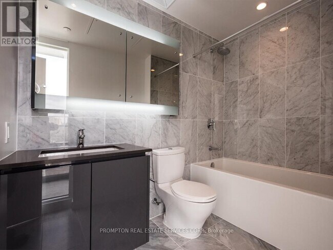 Photo - 115 McMahon Dr Unit 510