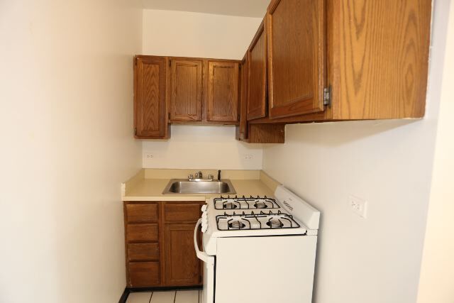 Photo - 516 W Melrose St Unit 413