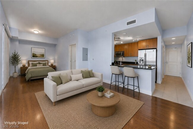 Building Photo - 200 W Sahara Ave Unit 2909