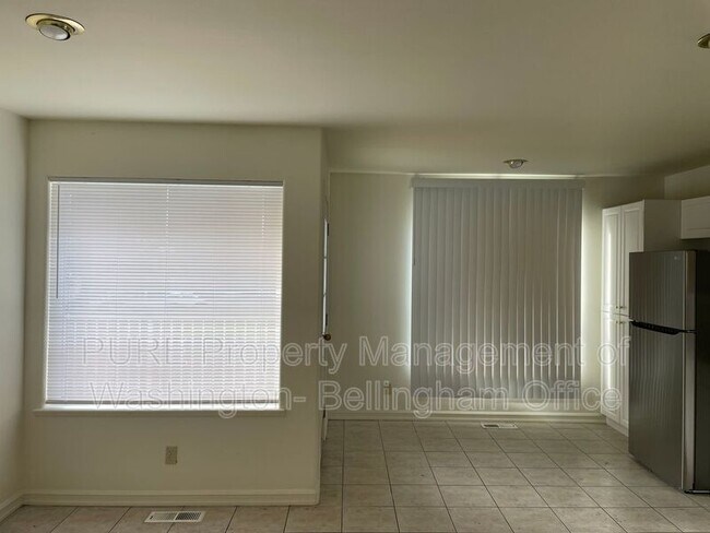 Photo - 3013 Pacific St